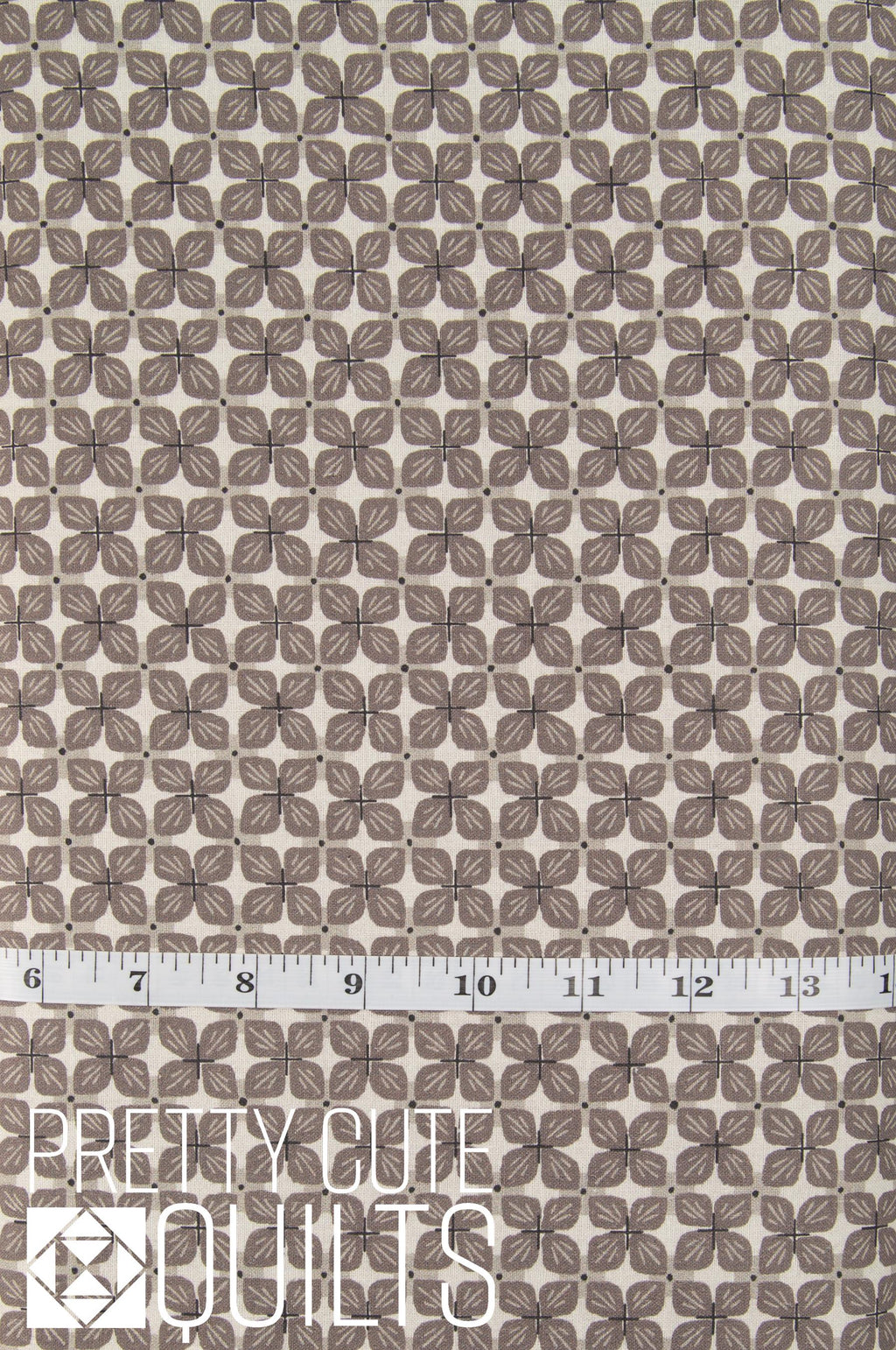 Autumn Bursting Box Blossoms by Felicity Fabrics 610263, fall autumn leaves acorns